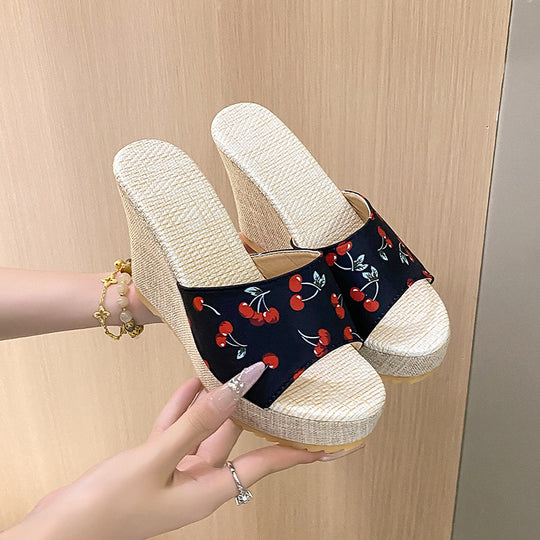 Damen Wedge-Pantoletten mit fruchtigem Muster und rutschfester Sohle EB