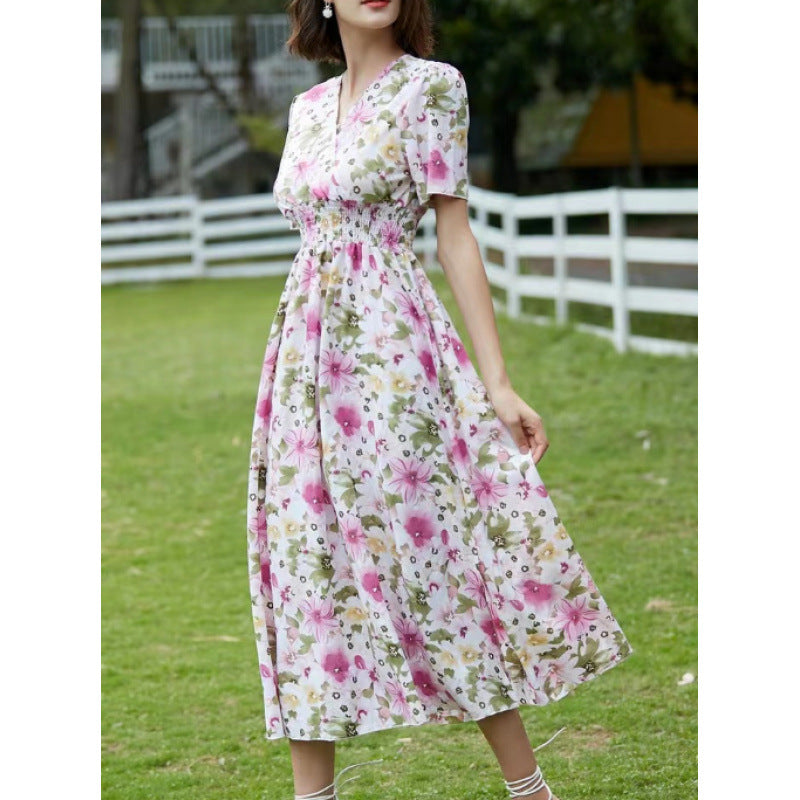 Damen Maxikleid mit fließendem Schnitt und floralem Design EB