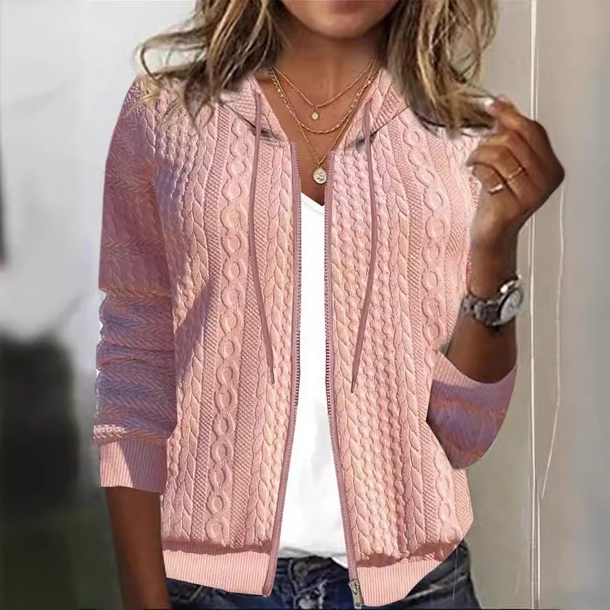 Damen Strickjacke mit Kapuze und schickem Zopfmuster EB