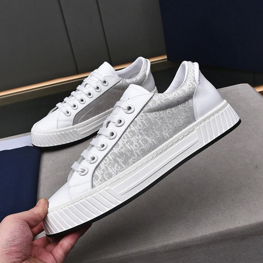 Damen Designer Sneakers mit luxuriösem Obermaterial und rutschfester Sohle EB