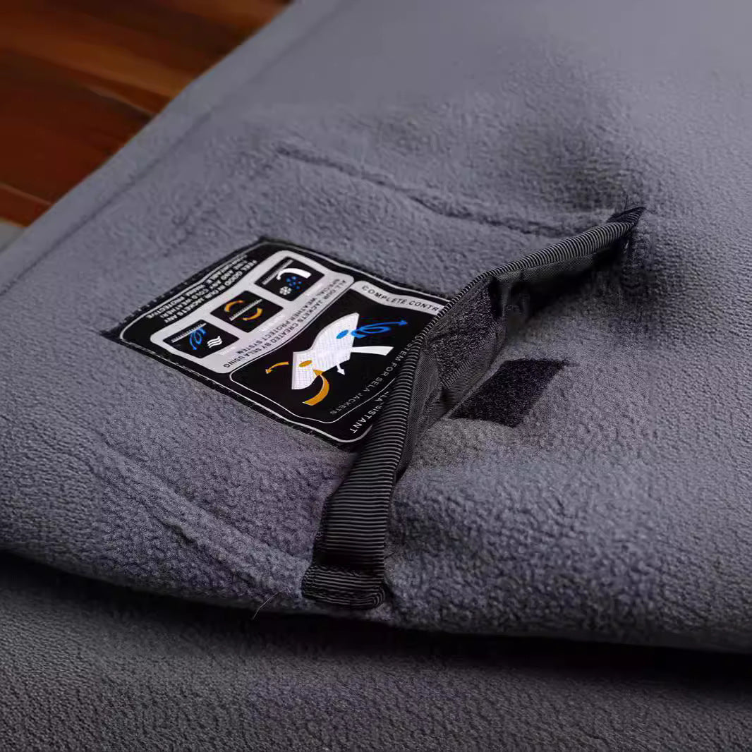 Herren Wind- und Wasserabweisende Utility-Weste mit Fleece-Innenfutter, Stehkragen und Multifachtaschen EB