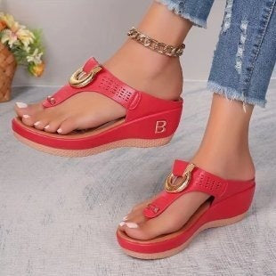 Damen Wedge-Sandalen mit dekorativem Ring-Detail EB