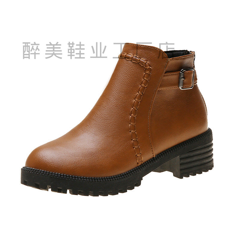 Damen nan klassische knöchelhohe Ankle-Boots aus synthetischem Leder mit robuster Profilsohle und Ziergurt EB
