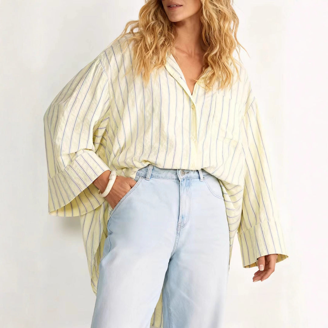 Damen Oversize-Hemdbluse mit weitem Glockenärmel und feinem Streifenmuster EB
