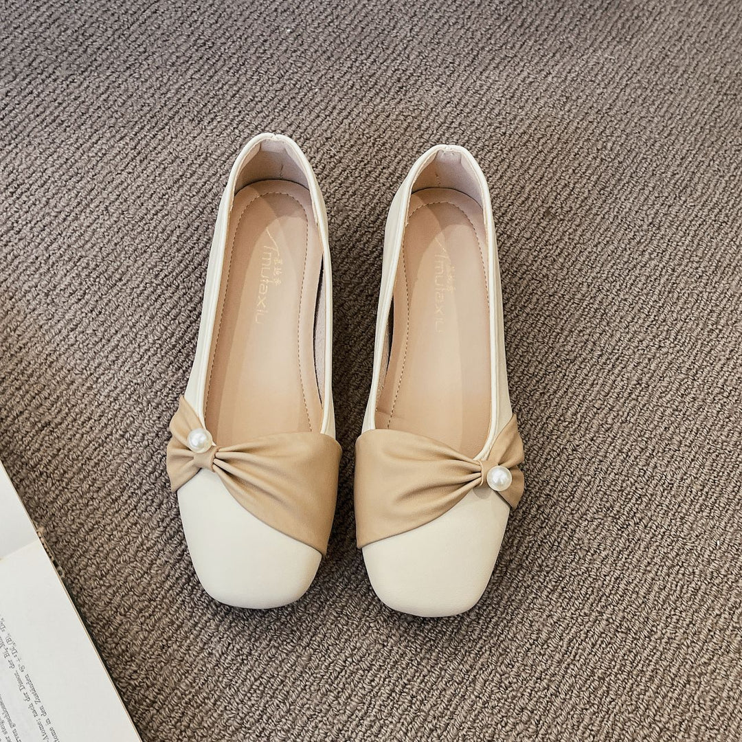 Damen elegante Ballerinas mit modischer Rüschendetail und Perlenakzent EB