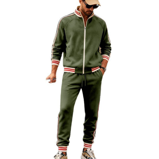 Herren nan sportiver Trainingsanzug mit gestreiften Rippbündchen, Reißverschlussjacke und tapered Jogginghose EB