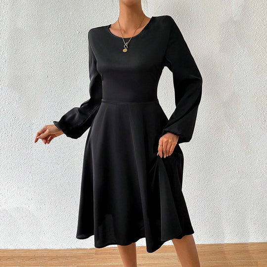 Damen elegantes Midikleid mit taillierter Korsagenoptik ausgestelltem A-Linien-Rock und langen ausgestellten Ärmeln Eichborn Berlin