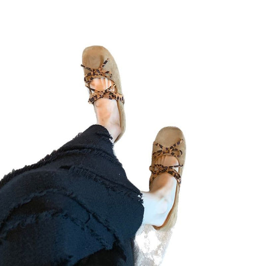 Damen elegante Mokassins mit dekorativen Schnürdetails EB