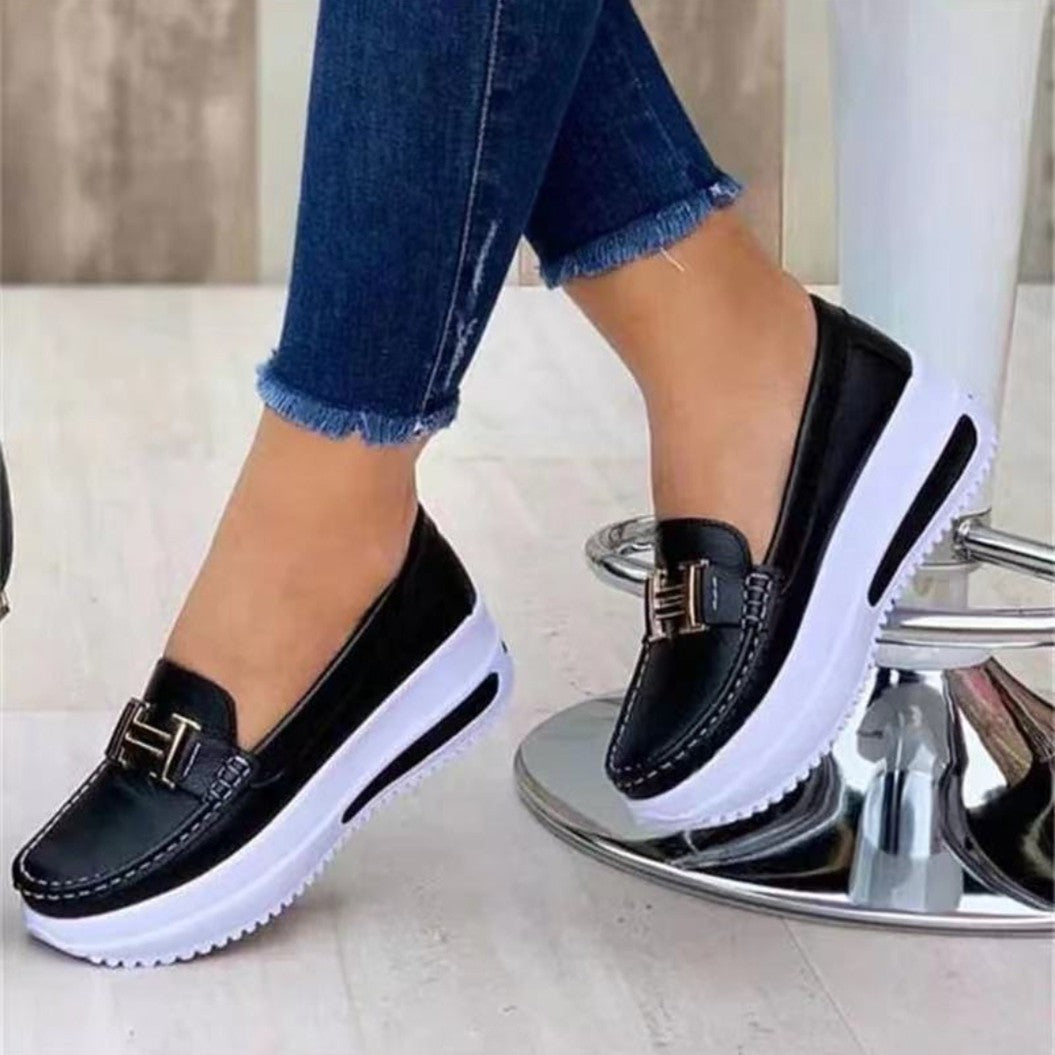 Damen  leichte Plateau-Slipper im Mokassinstil mit luftgepolsterter Gummisohle EB