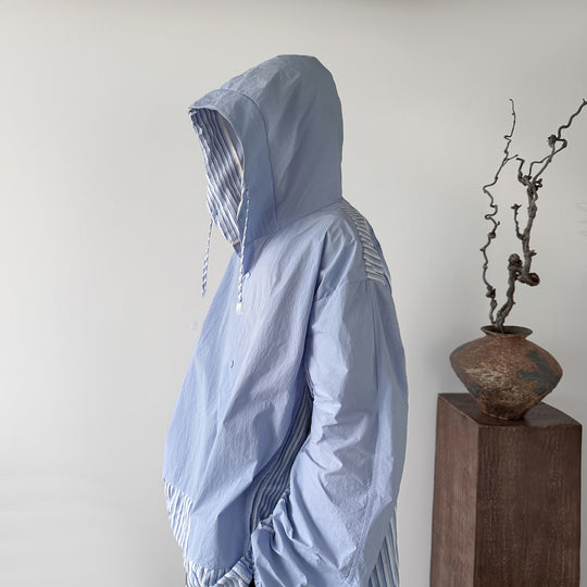 Damen nan leichte Kapuzenbluse-Jacke mit gestreiften Einsätzen, Tunnelzug und Druckknöpfen EB