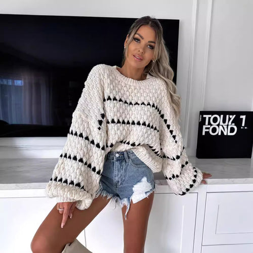 Damen Grobstrickpullover mit voluminösen Ärmeln und modernem Zopfdesign EB