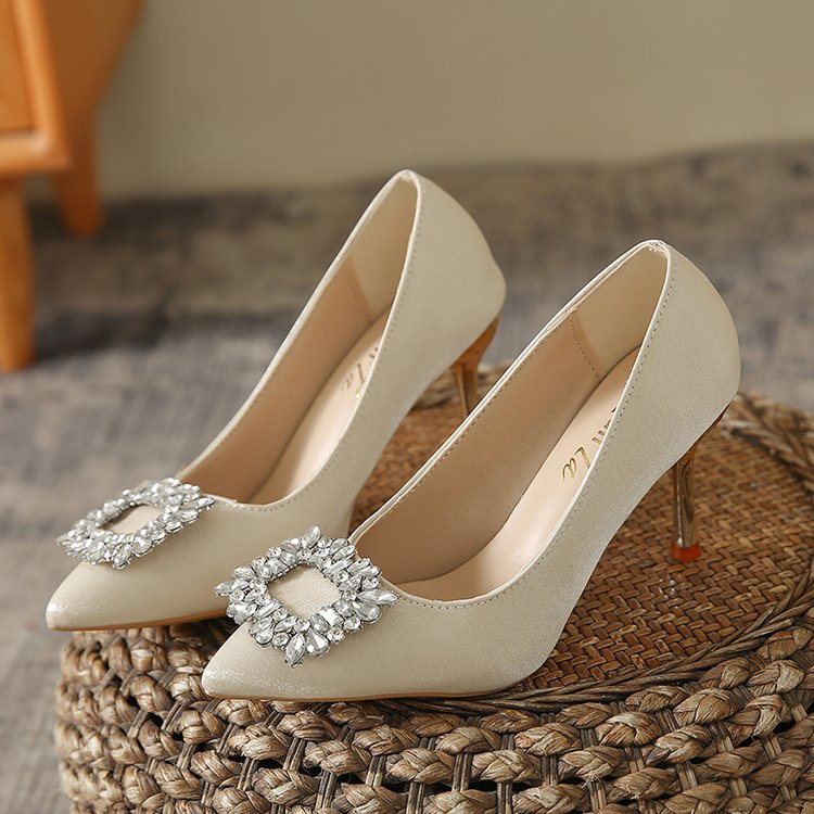 Damen elegante Spitzenpumps mit funkelndem Strassakzent EB