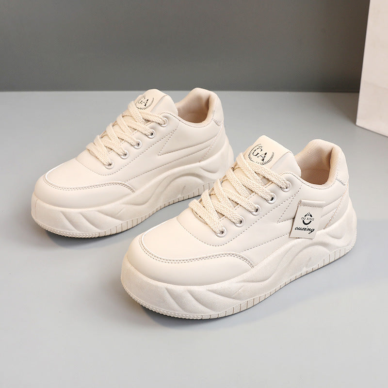 Damen Sportliche Chunky Sneakers mit dämpfendem Profil und robustem Obermaterial EB