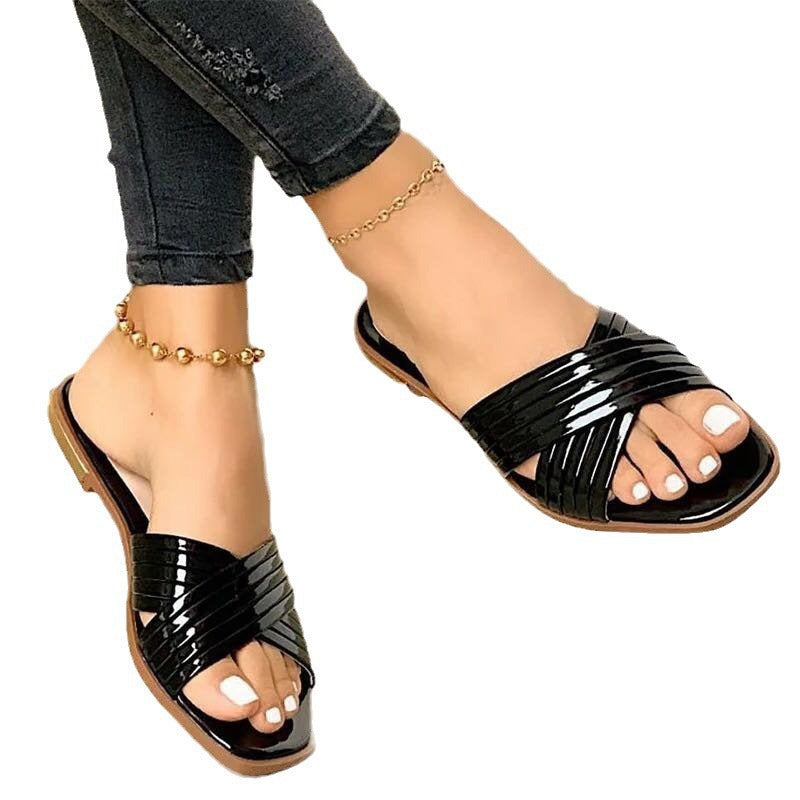 Damen Geflochtene Metallic-Slipper mit überkreuzten Riemen und flacher Komfortsohle EB
