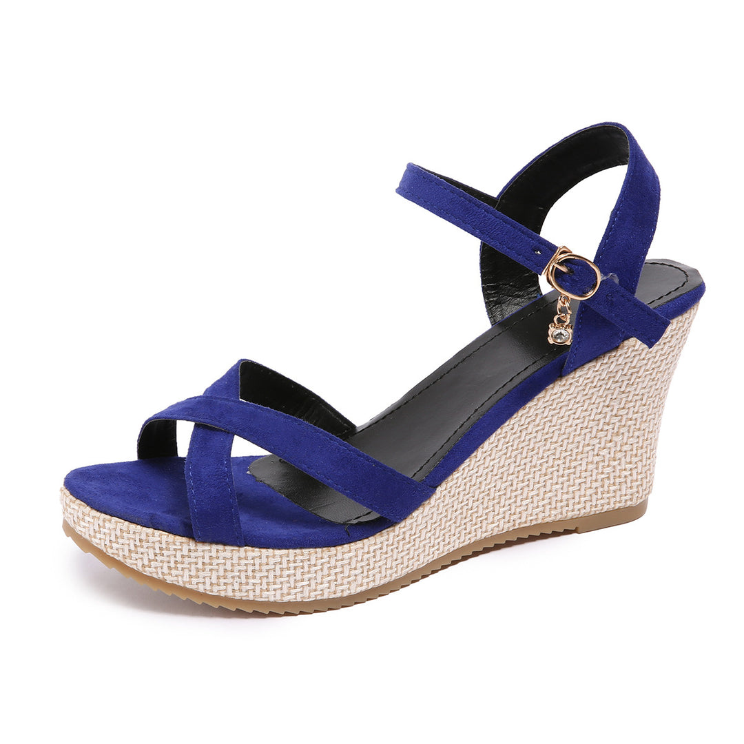 Damen Wedge-Sandalen mit verstellbarem Riemen und dekorativem Anhänger EB