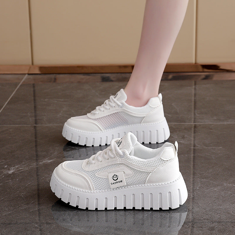 Damen Sneaker mit rutschfester Plateau-Sohle und atmungsaktivem Obermaterial EB