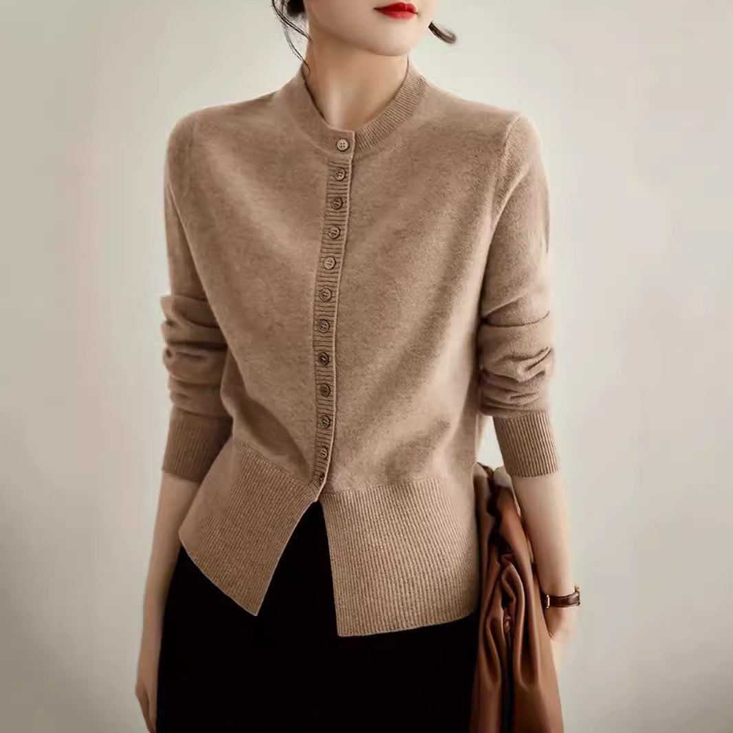 Damen modische Strickjacke mit Knopfleiste und Rippstrickdetails EB