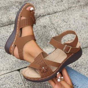 Damen Wedge-Sandaletten mit dekorativem Blumenelement und verstellbarem Riemendesign EB