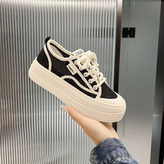 Damen Sneaker mit modischer Plateausohle und dekorativem Schnürsystem EB