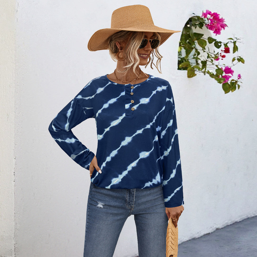 Damen Langarmshirt mit dekorativem Knopfleisten-Design und modernem Batikmuster EB