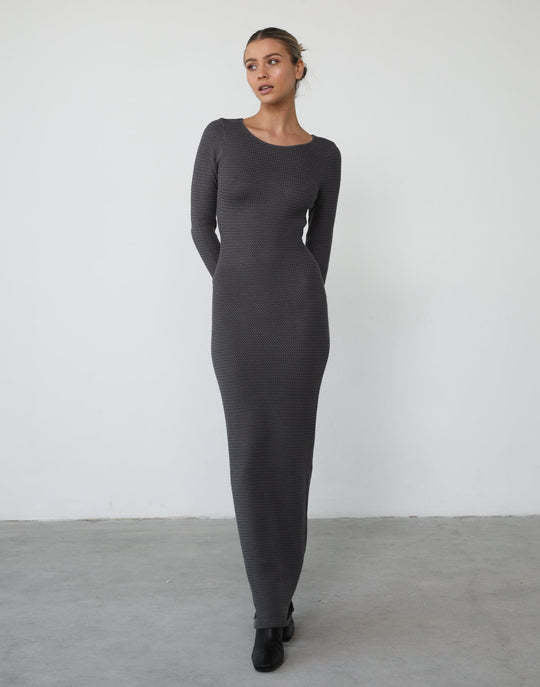 Damen figurbetontes Maxikleid aus hochwertigem Rippstrickstoff mit tiefem Ausschnitt EB