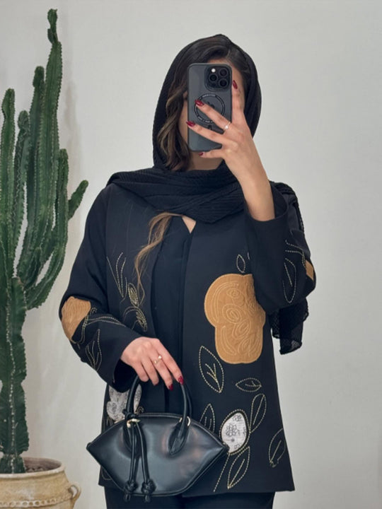 Damen modische Blazerjacke mit floralen Stickereien EB