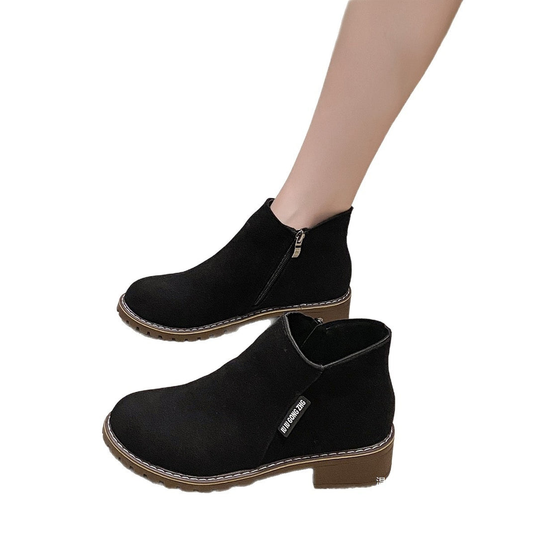 Damen nan kurze Reißverschluss-Stiefelette aus Veloursoptik mit profiliertem Traktorsohlensystem und gepolstertem Komfortfutter EB