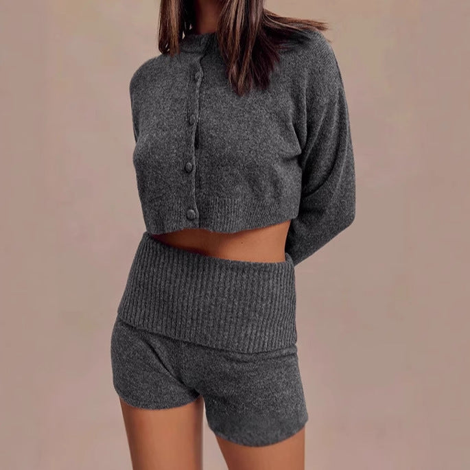 Damen Kurzer Strickpullover mit Rundhalsausschnitt und Knopfverschluss EB