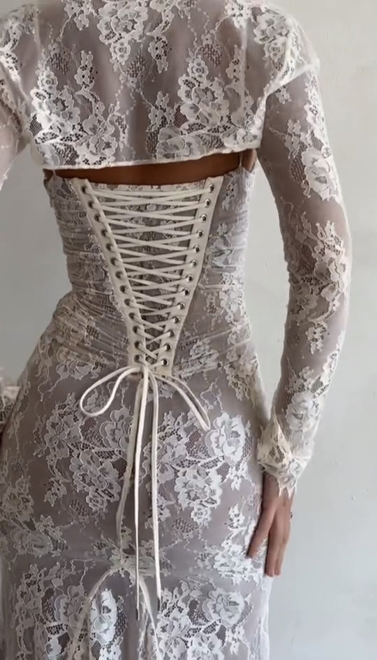 Damen Maxikleid aus zarter Spitze mit langen Ärmeln EB