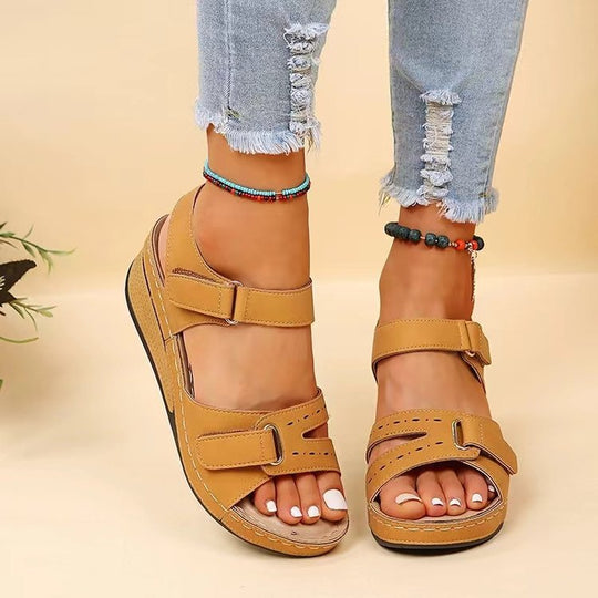 Damen Komfort-Sandalen mit verstellbaren Klett- und Schnallenriemen sowie ergonomischem Fußbett EB