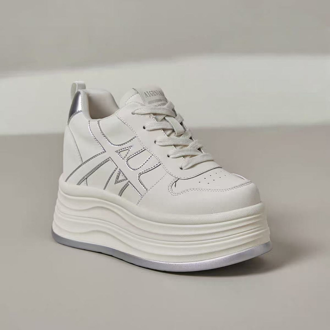 Damen Plateau Sneaker mit grafischem Muster und dämpfender Sohle EB