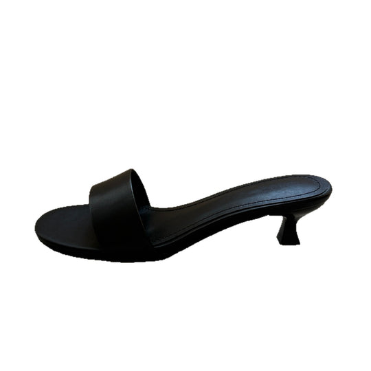 Damen Elegante und zeitlose Sandalen mit niedrigem Absatz EB