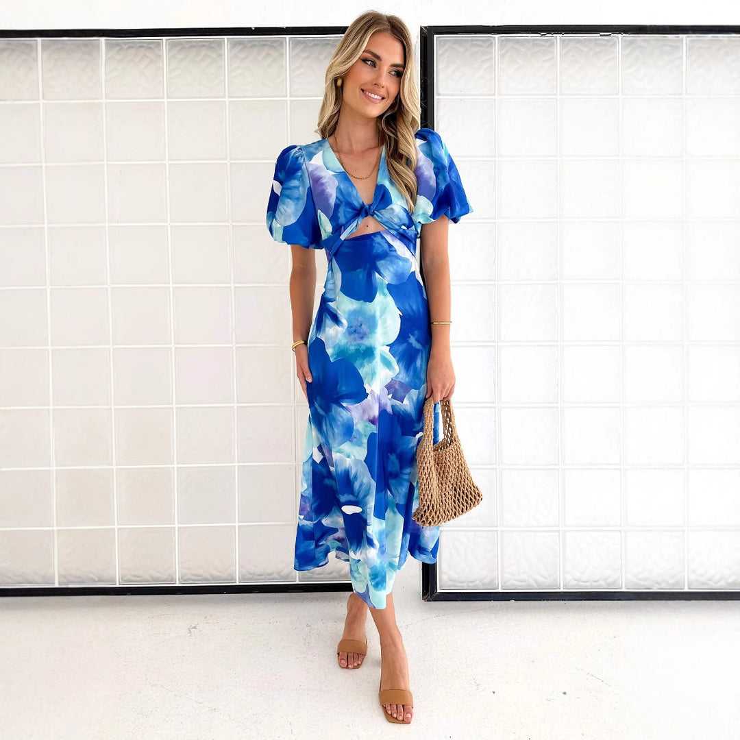 Damen Maxikleid mit floralen Akzenten und effektvollem Cut-Out EB