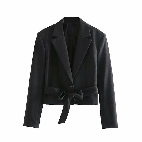 Damen modische Kurzjacke mit elegantem Schnitt und praktischen Details EB