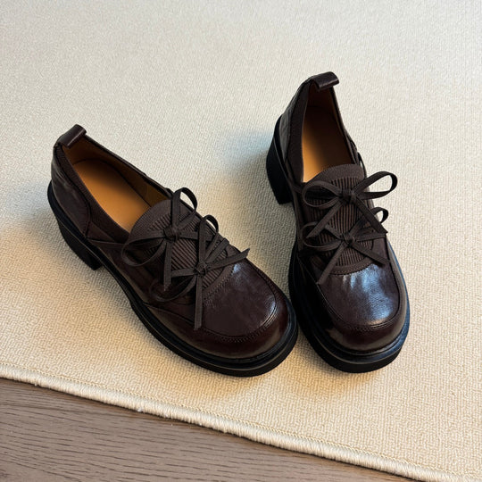 Damen modische und bequeme Slipper mit dekorativen Schnürdetails EB