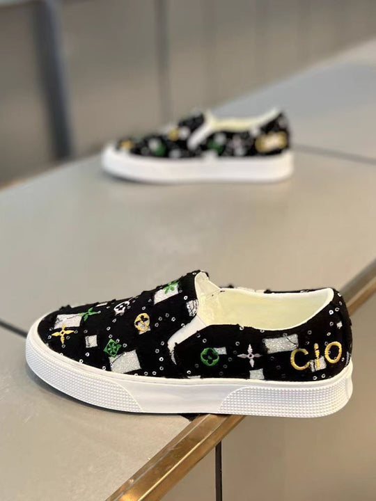 Damen Slip-On Sneakers mit buntem besticktem Design EB