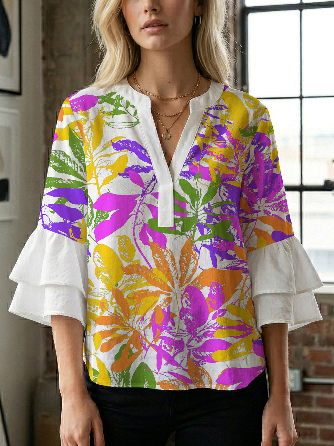 Damen Blusenshirt mit voluminösen Ärmeln und floralem Muster EB