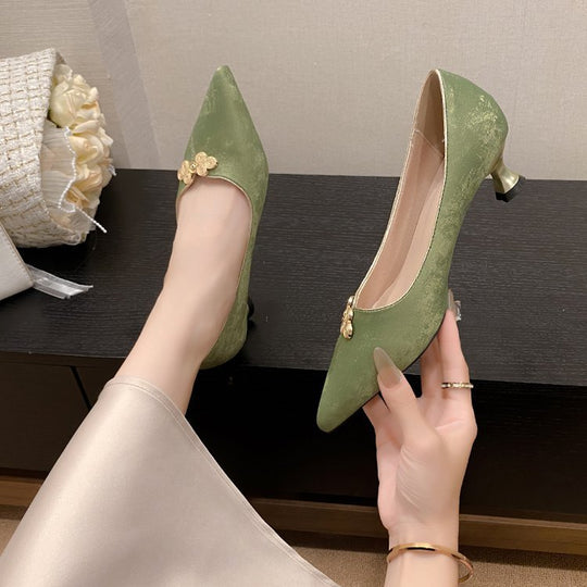 Damen elegante Spitze Pumps mit floralem Schmuckdetail EB