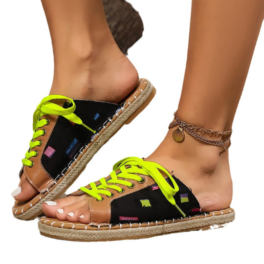 Damen Freizeit-Sandalen im lässigen Camo-Stil mit Schnürdetail EB