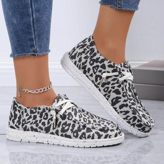 Damen Sneakers im modernen Schwarz-Weiß-Tiermotiv EB
