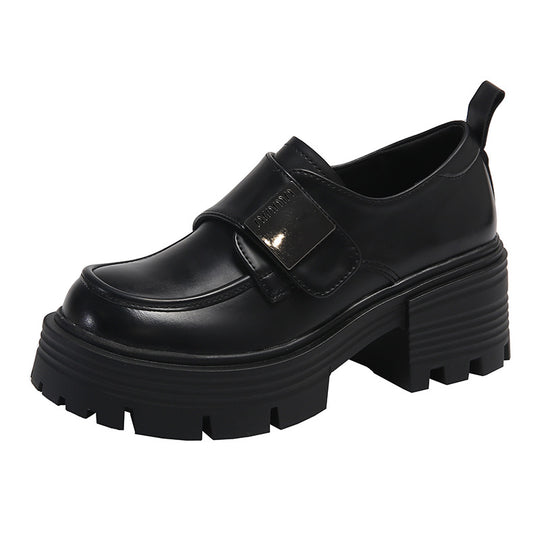 Damen Trendige Stiefeletten mit robuster Profilsohle und modischem Riemenverschluss EB