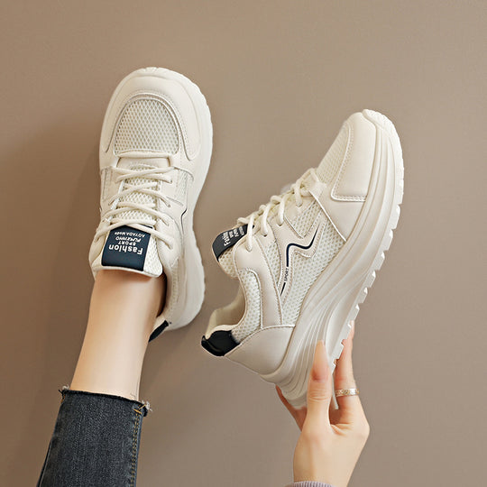 Damen Sportliche Sneakers mit atmungsaktiver Mesh-Oberfläche und dämpfender Laufsohle EB