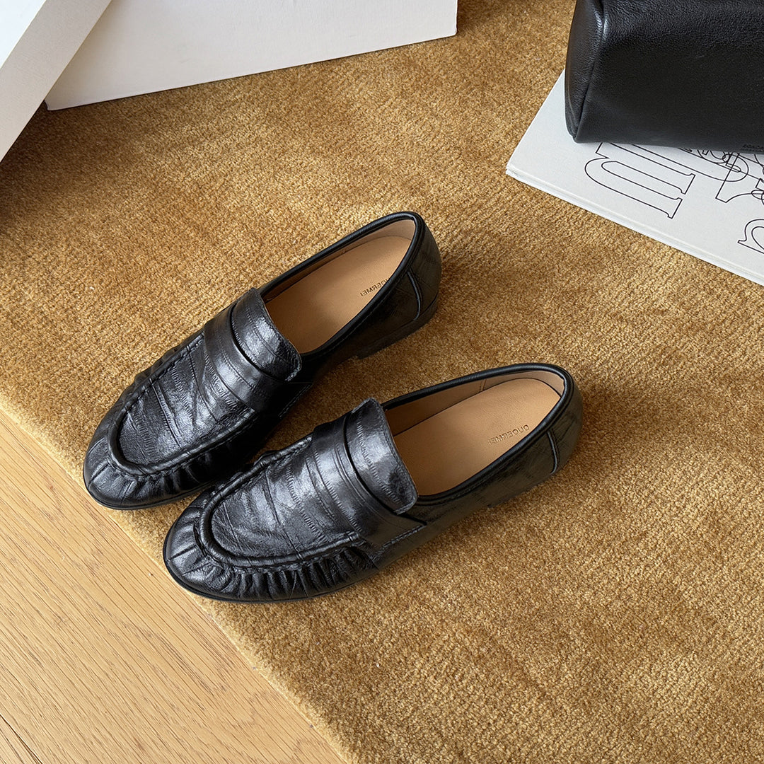 Damen Elegante Mokassins aus hochwertigem Leder mit raffiniertem Falten-Design EB