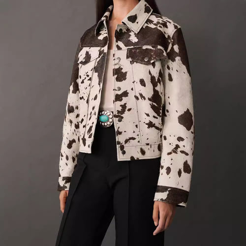 Damen Steppjacke im Cowprint Design mit klassischem Schnitt EB
