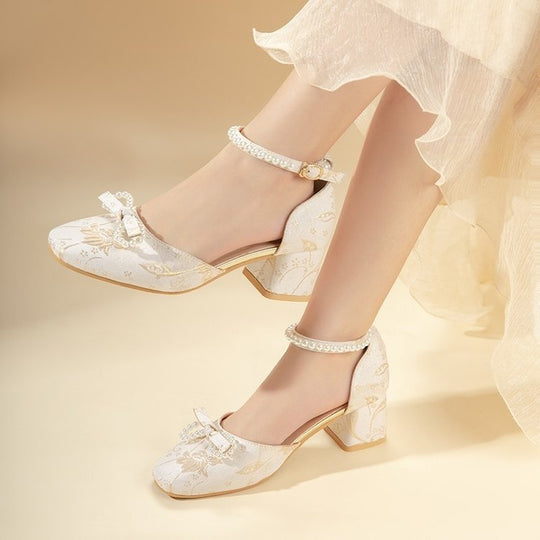 Damen elegante Pumps mit zierlichem Schleifenakzent und perlverziertem Riemen EB