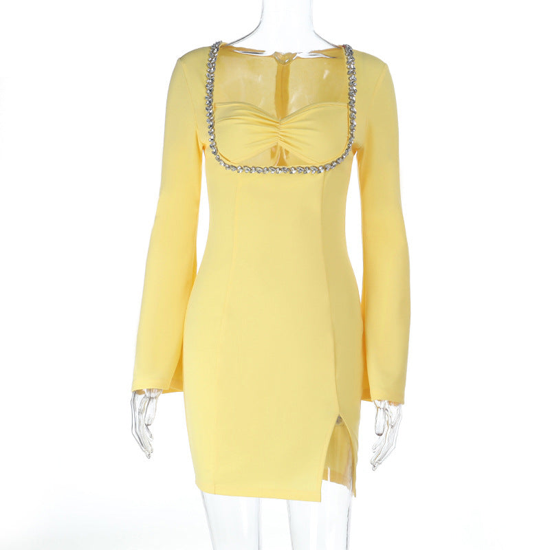 Damen angesagtes Mini-Kleid mit raffiniertem Rückenausschnitt und funkelndem Dekolleté EB