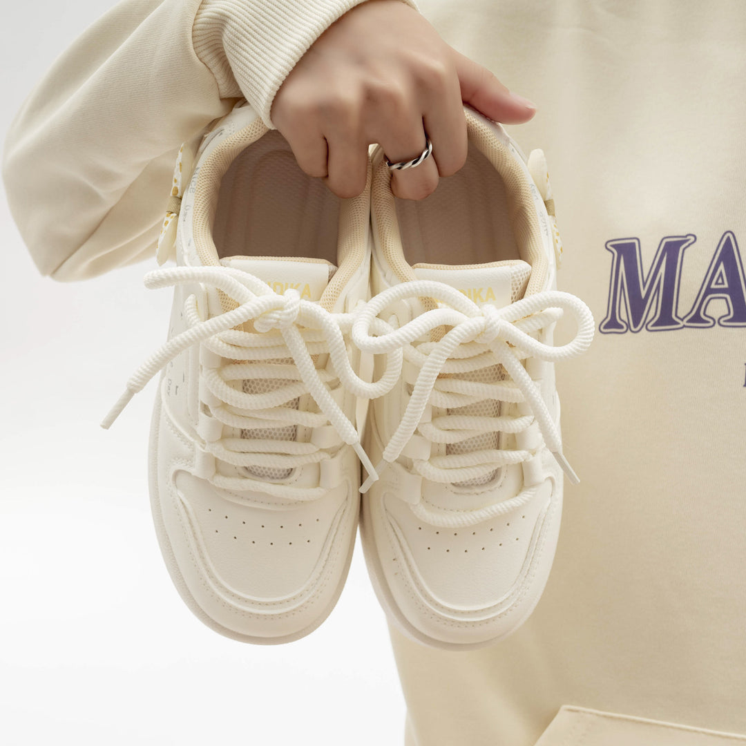 Damen Sneakers mit verspieltem Schleifenmotiv und schöner Applikation EB