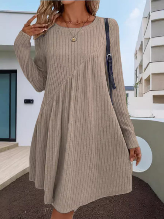 Damen lässiges Ripp-Kleid mit asymmetrischem Design EB