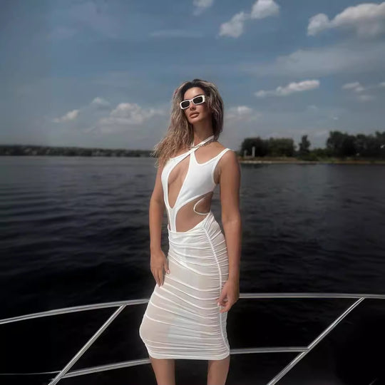 Damen figurbetontes Kleid mit innovativem Cut-Out-Design und transparenten Einsätzen EB