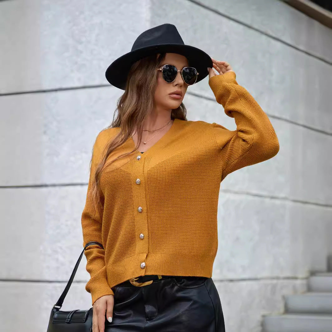 Damen Strickjacke mit Knopfdetails und strukturierter Oberfläche EB